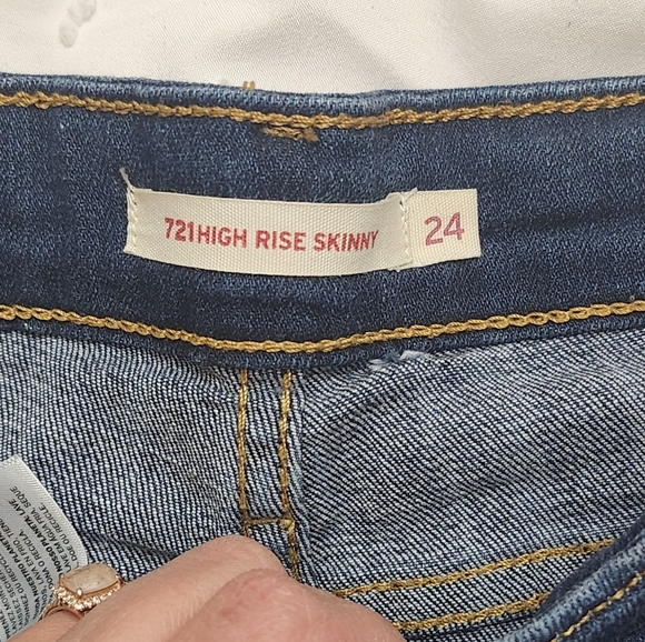 Levi womens jeans size 24 - Picture 2 of 3